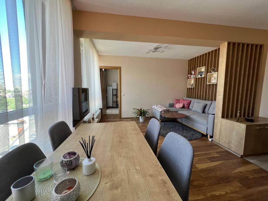 Apartment Cozy And Bright *